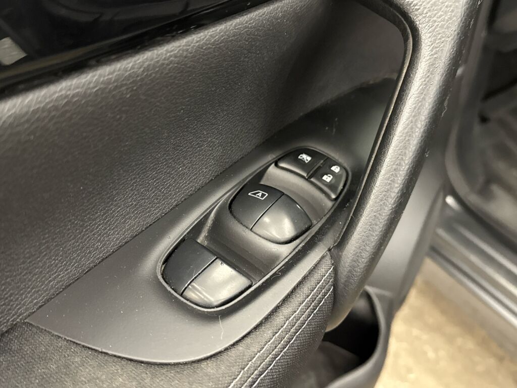 Nissan Qashqai 2014 Harmaa