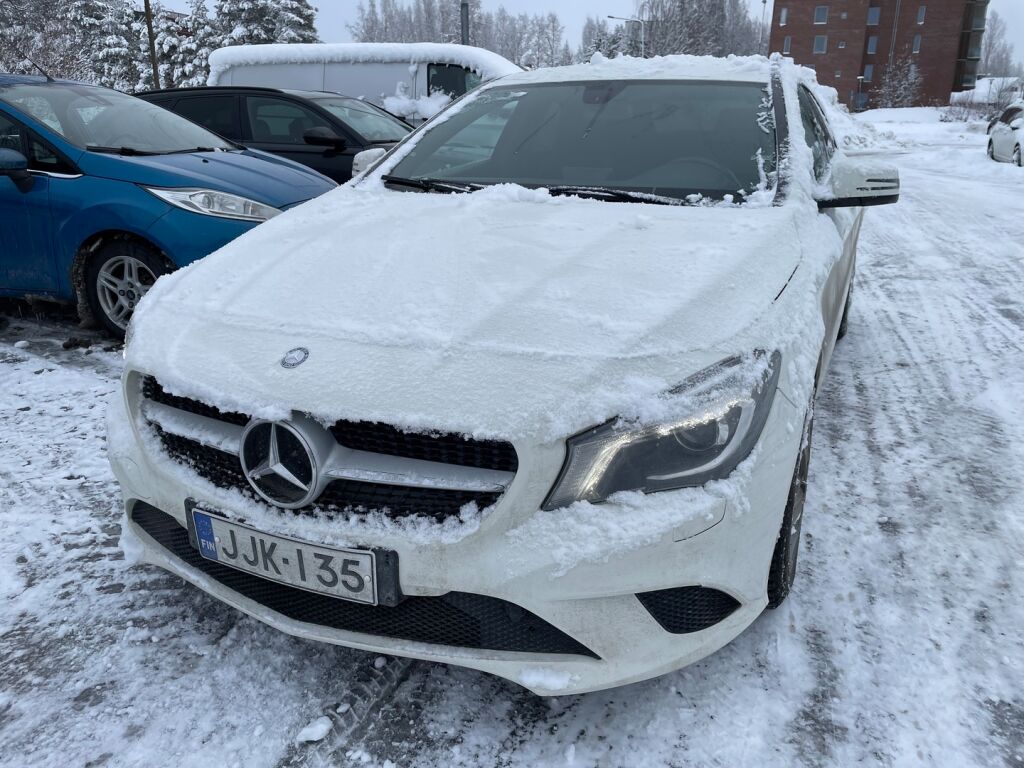 Mercedes-Benz CLA 2014 Valkoinen