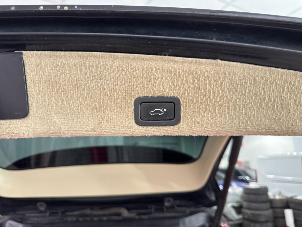 Volvo XC60 2015 Musta