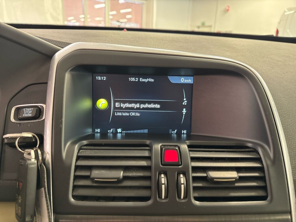 Volvo XC60 2015 Musta