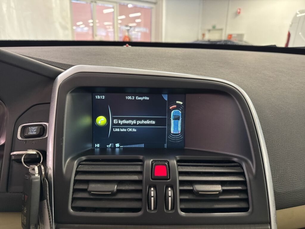 Volvo XC60 2015 Musta