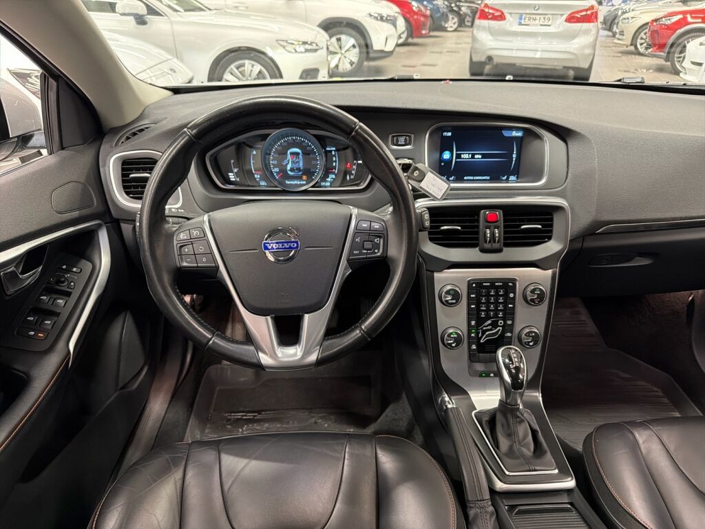 Volvo V40 2015 Harmaa