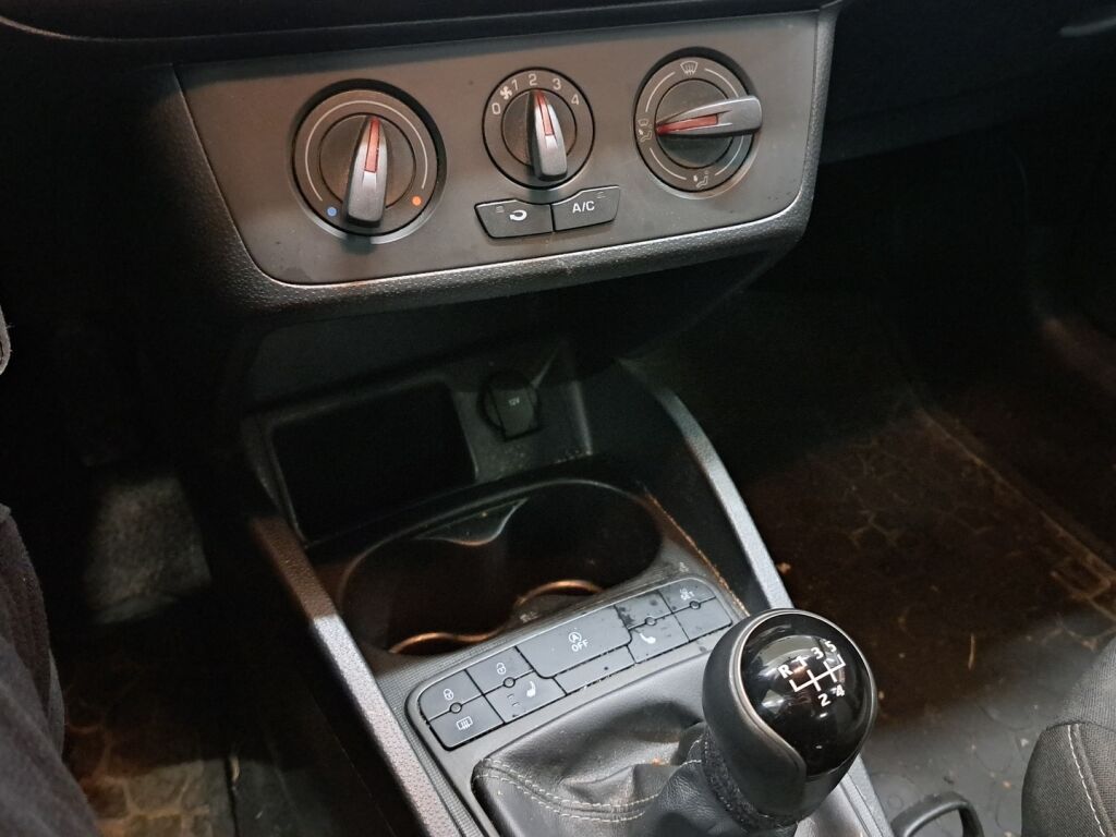 Seat Ibiza ST 2014 Harmaa