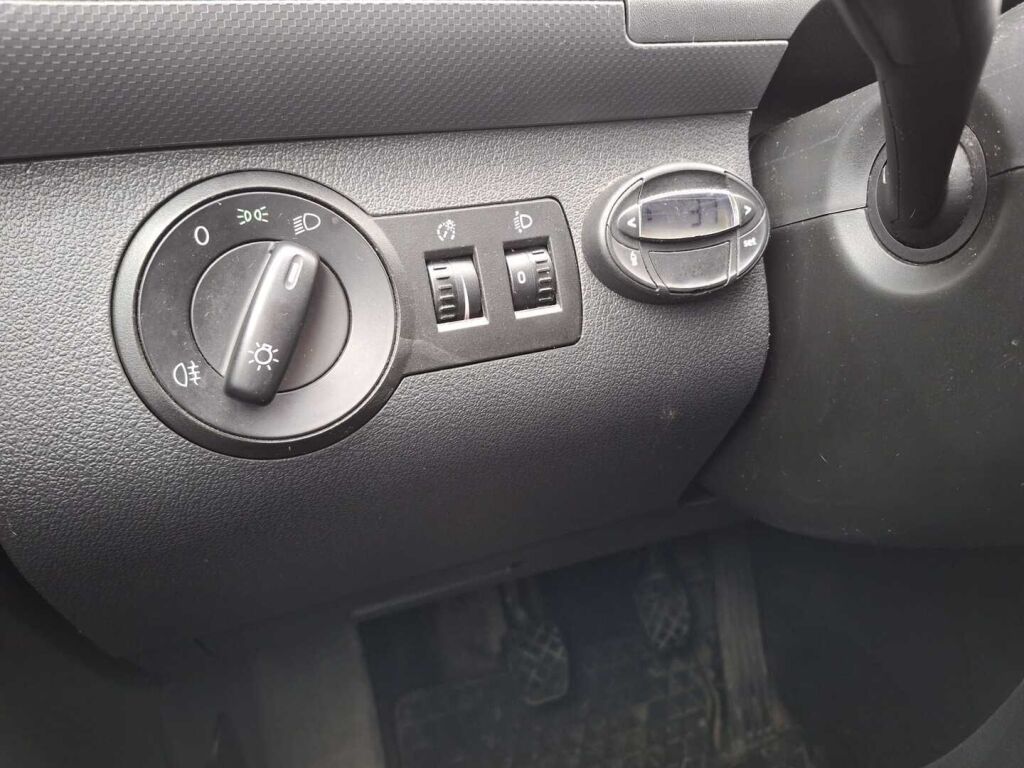 Volkswagen Caddy Maxi 2014 Ruskea (beige)