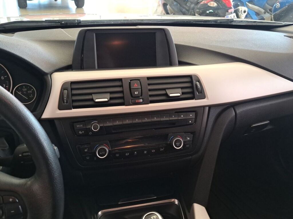 BMW 316 2014 Valkoinen