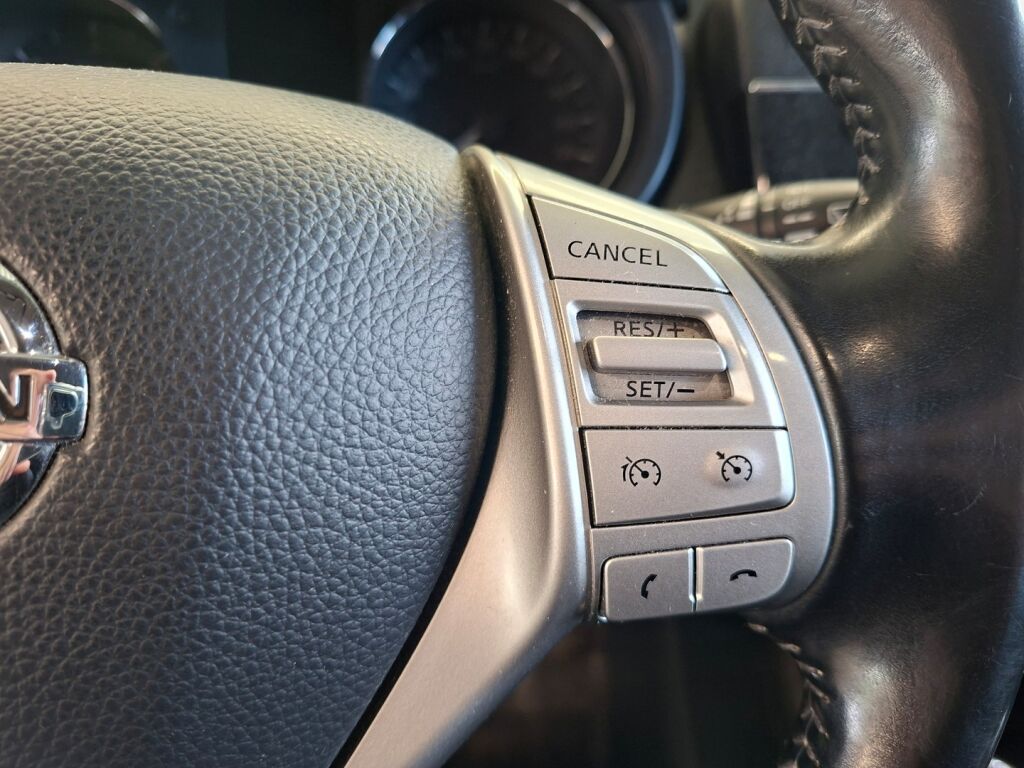 Nissan Pulsar 2015 Valkoinen