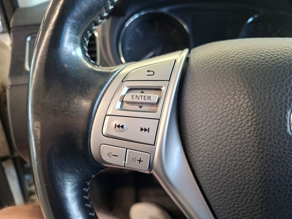 Nissan Pulsar 2015 Valkoinen