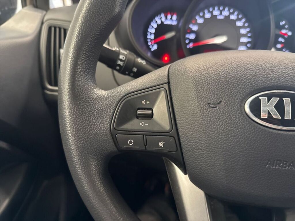 Kia Rio 2015 Ruskea (beige)