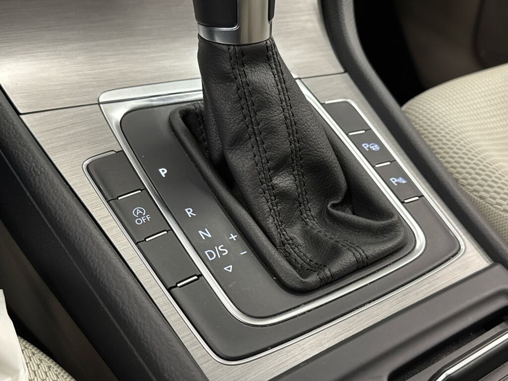 Volkswagen Golf 2014 Sininen