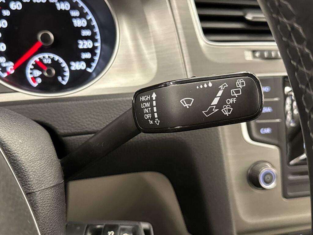 Volkswagen Golf 2014 Sininen