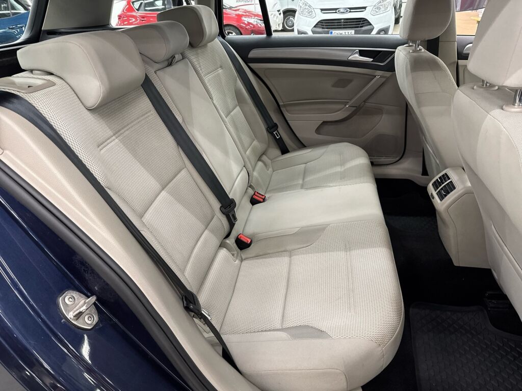 Volkswagen Golf 2014 Sininen