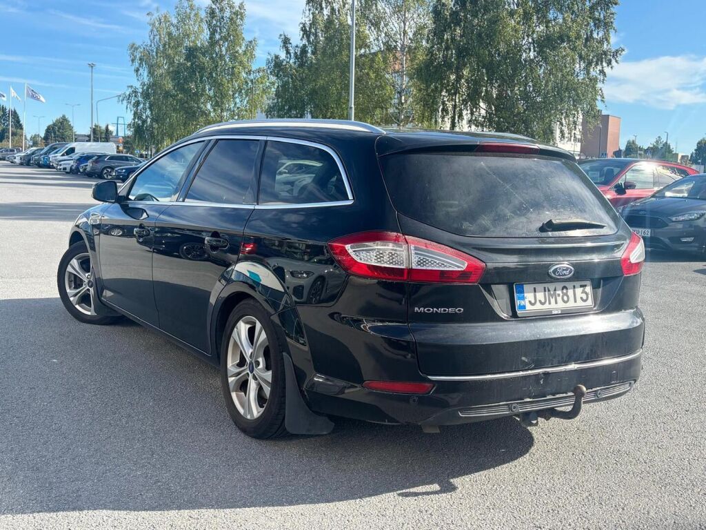 Ford Mondeo 2015 Musta