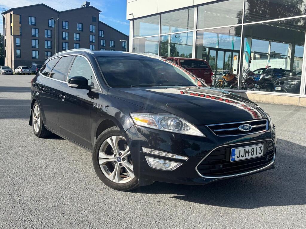Ford Mondeo 2015 Musta
