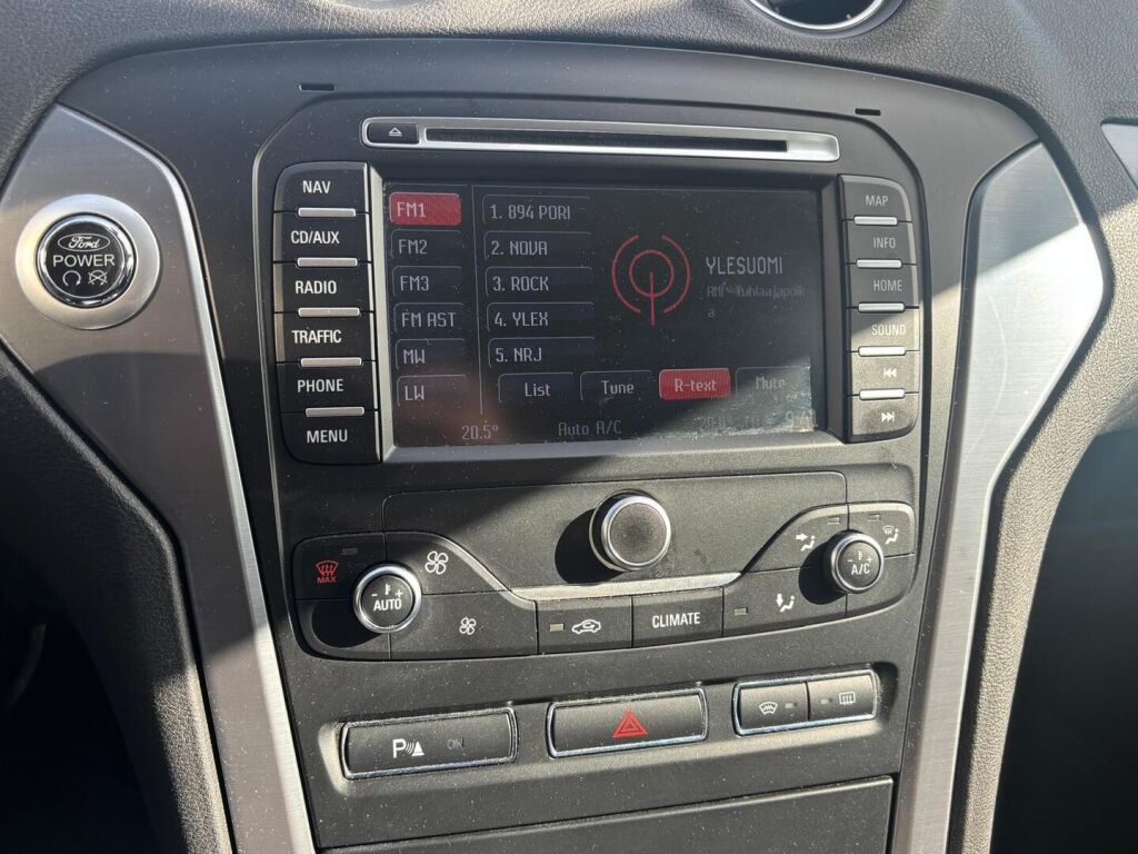 Ford Mondeo 2015 Musta
