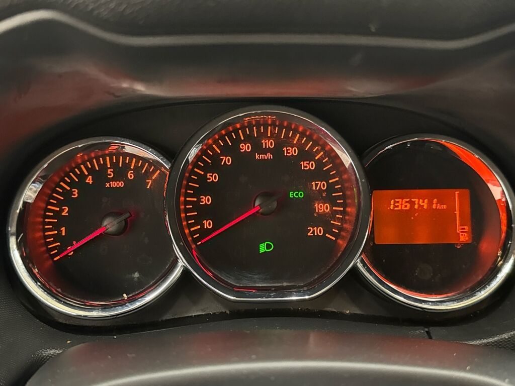 Dacia Duster 2014 Harmaa