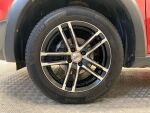 Dacia Sandero 2015 Punainen