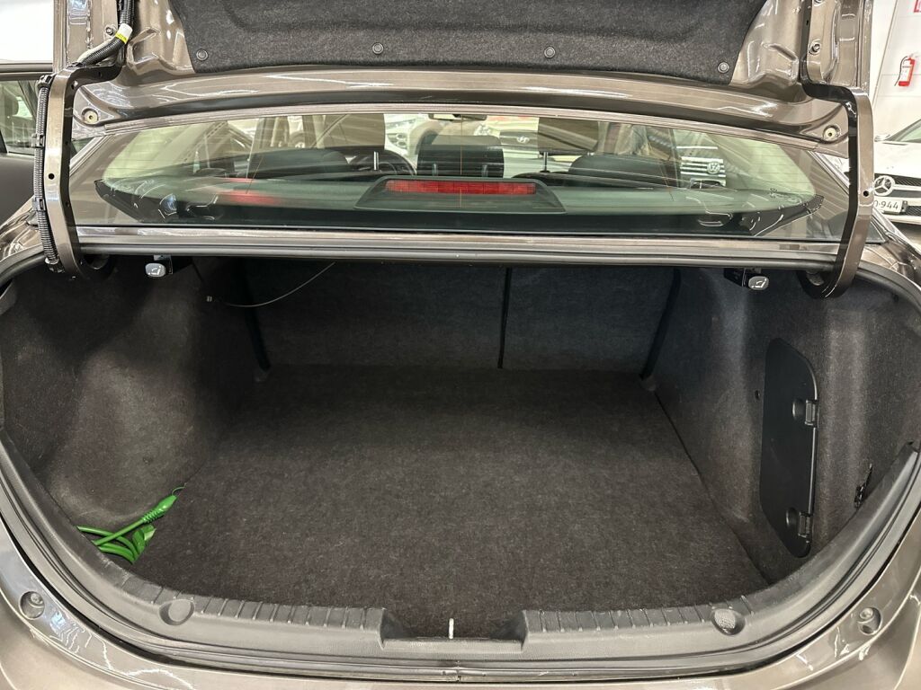 Mazda Mazda3 2016 Harmaa