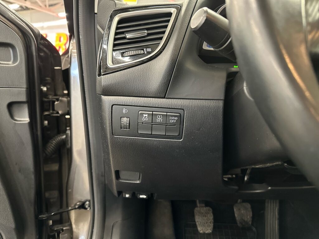 Mazda Mazda3 2016 Harmaa