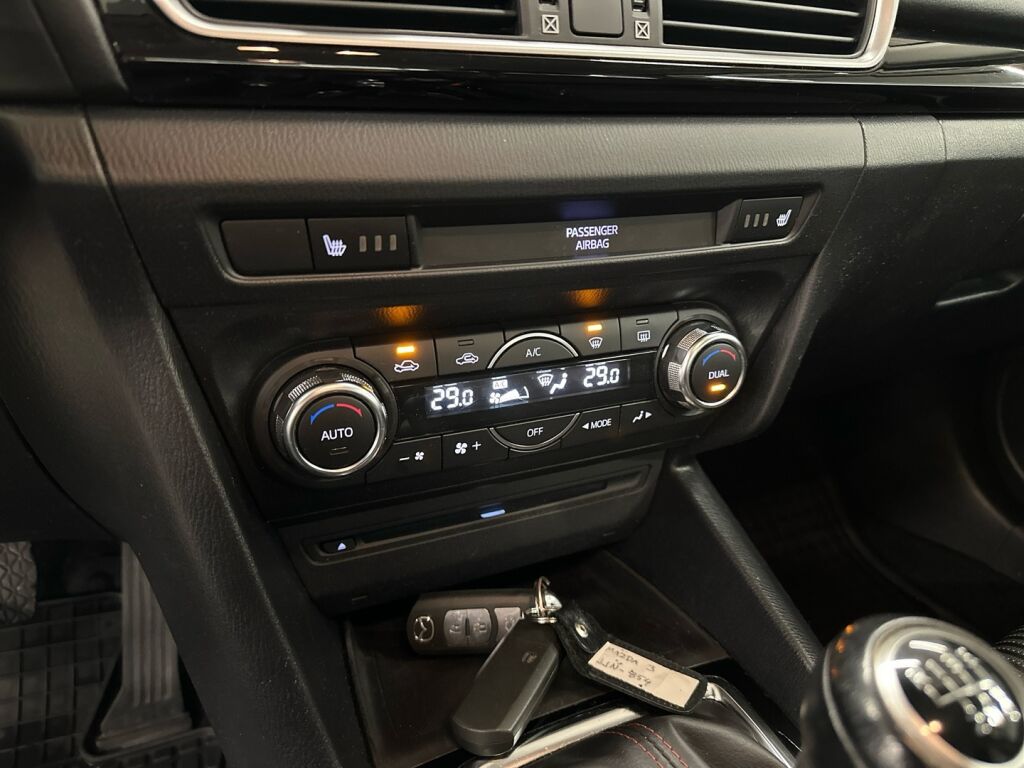 Mazda Mazda3 2016 Harmaa