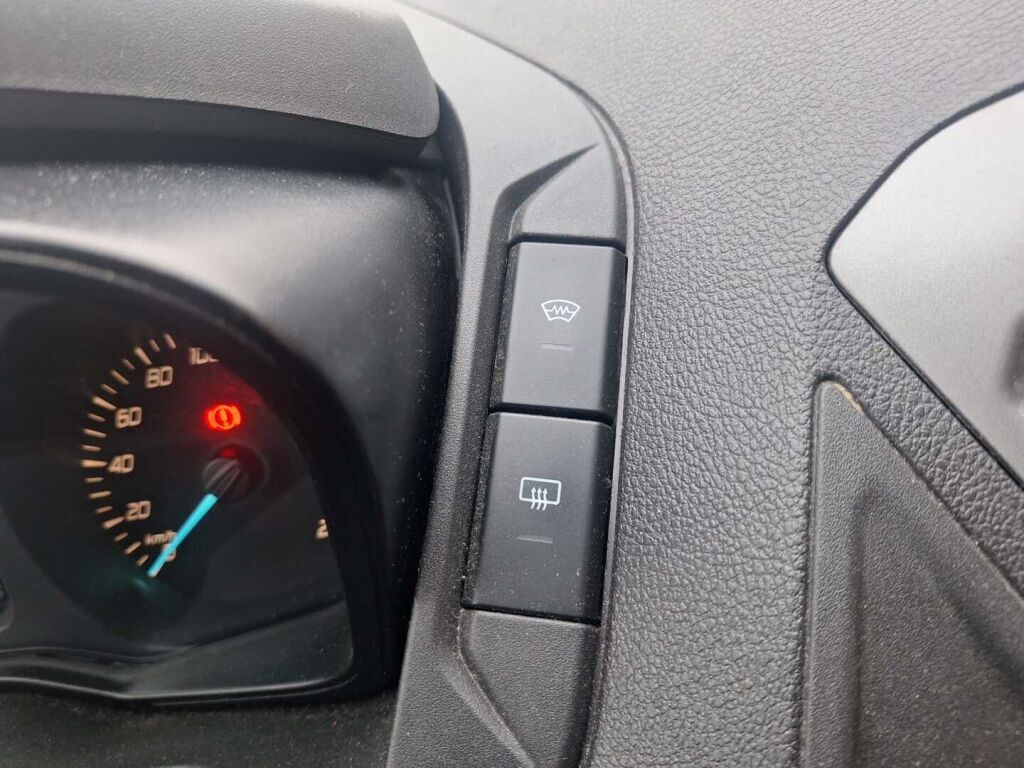 Ford Transit Custom 2015 Musta