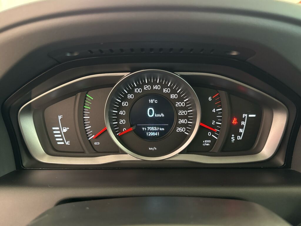 Volvo XC60 2015 Valkoinen