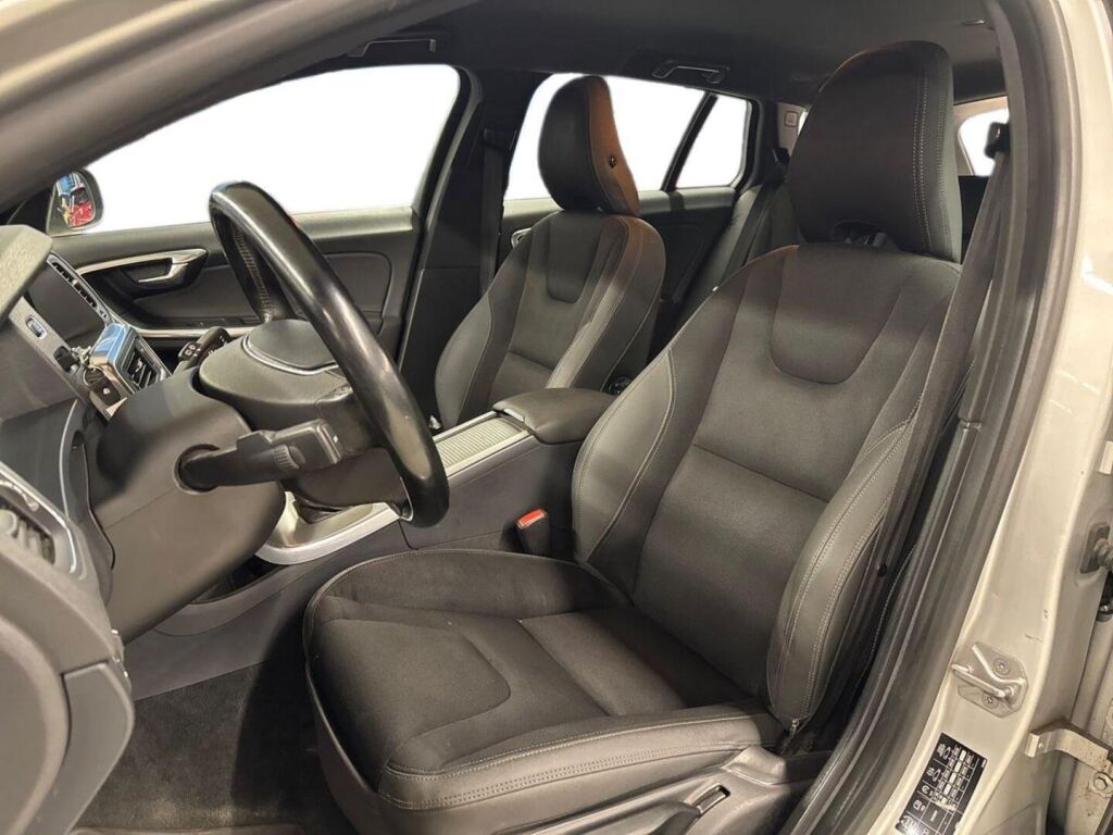 Volvo V60 2014 Hopea