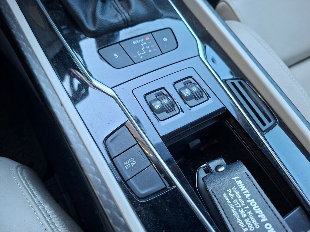 Peugeot 508 2015 Musta