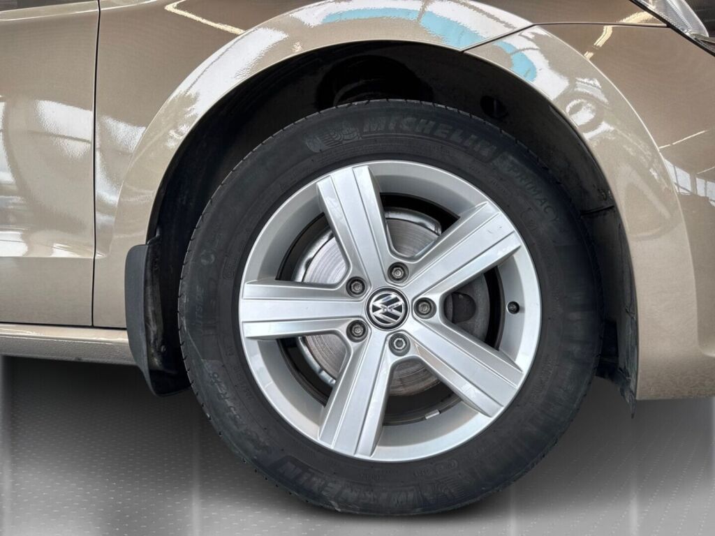 Volkswagen Golf Sportsvan 2015 Ruskea (beige)