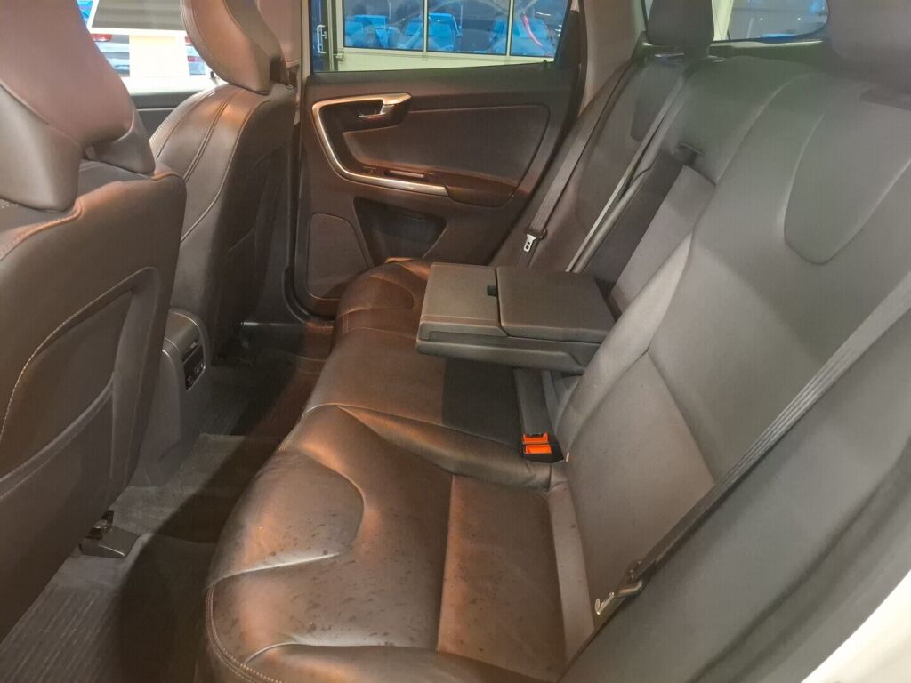 Volvo XC60 2016 Valkoinen