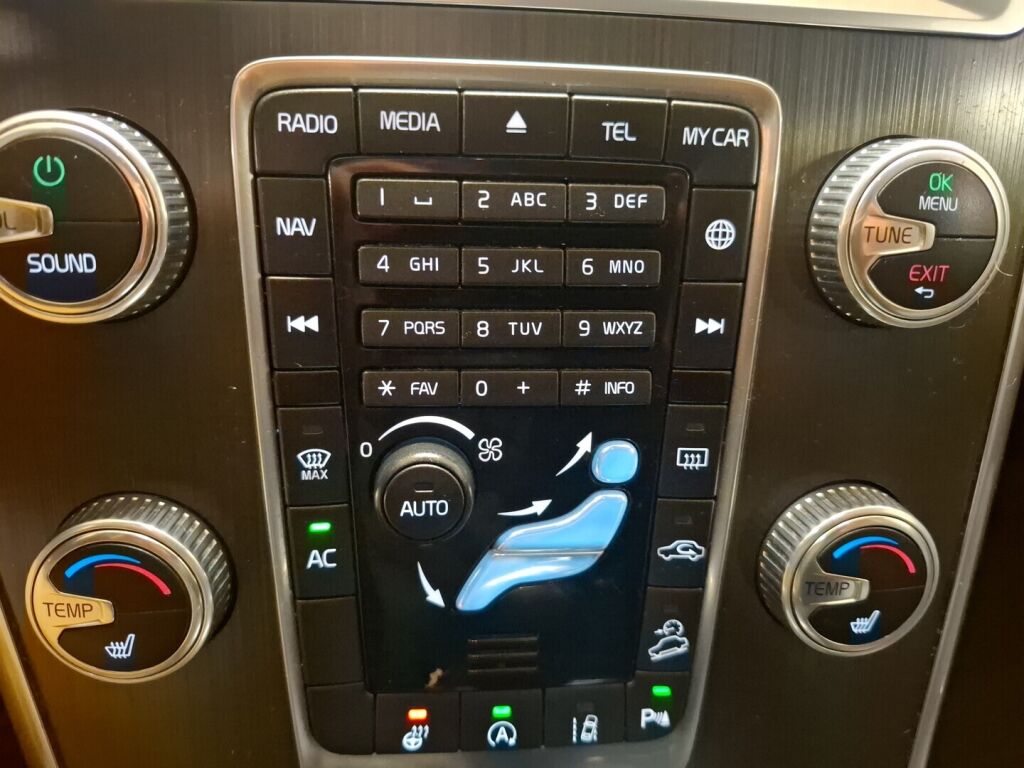 Volvo XC60 2016 Valkoinen