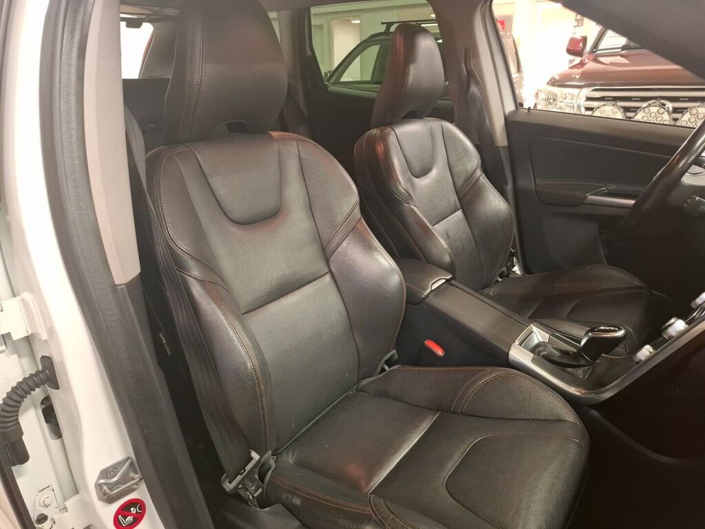 Volvo XC60 2016 Valkoinen