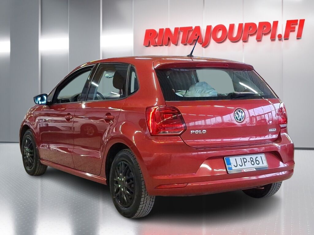 Volkswagen Polo 2015 Punainen