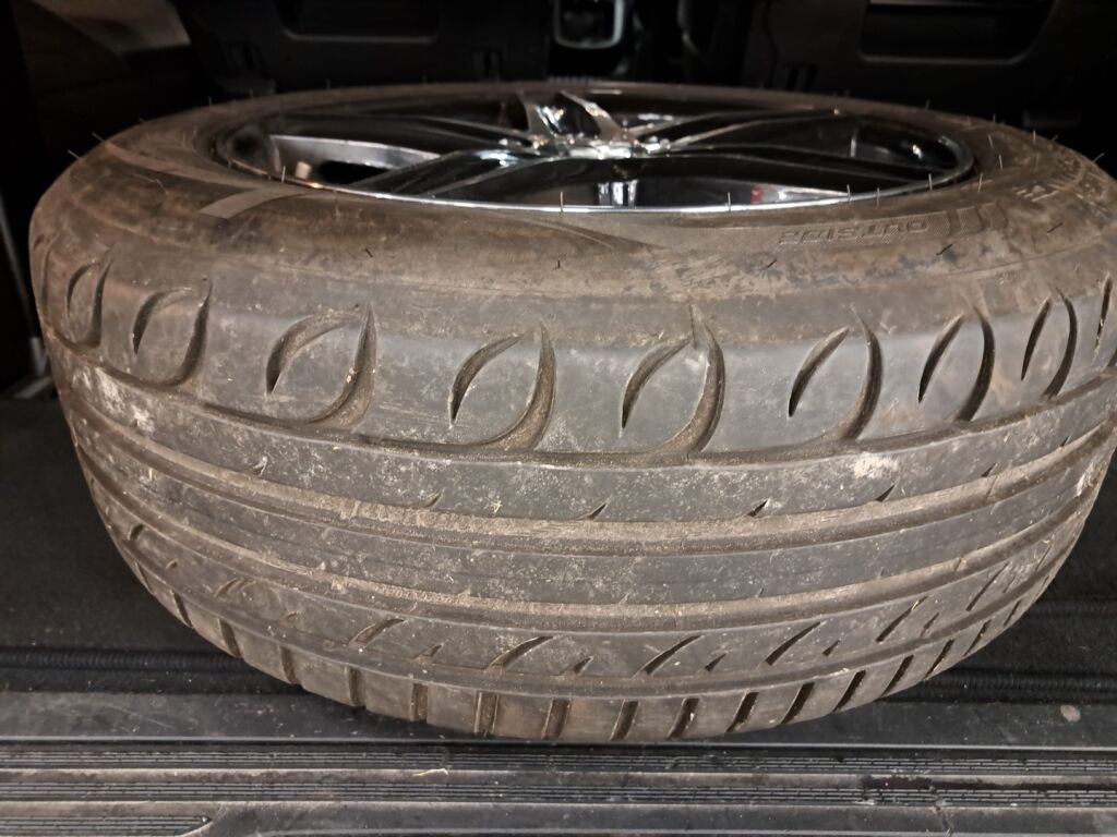 Mercedes-Benz V 2015 Ruskea (beige)