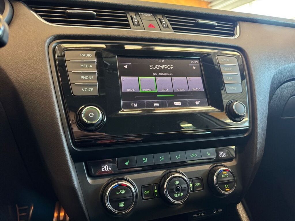 Skoda Octavia 2015 Metallinhohto Harmaa