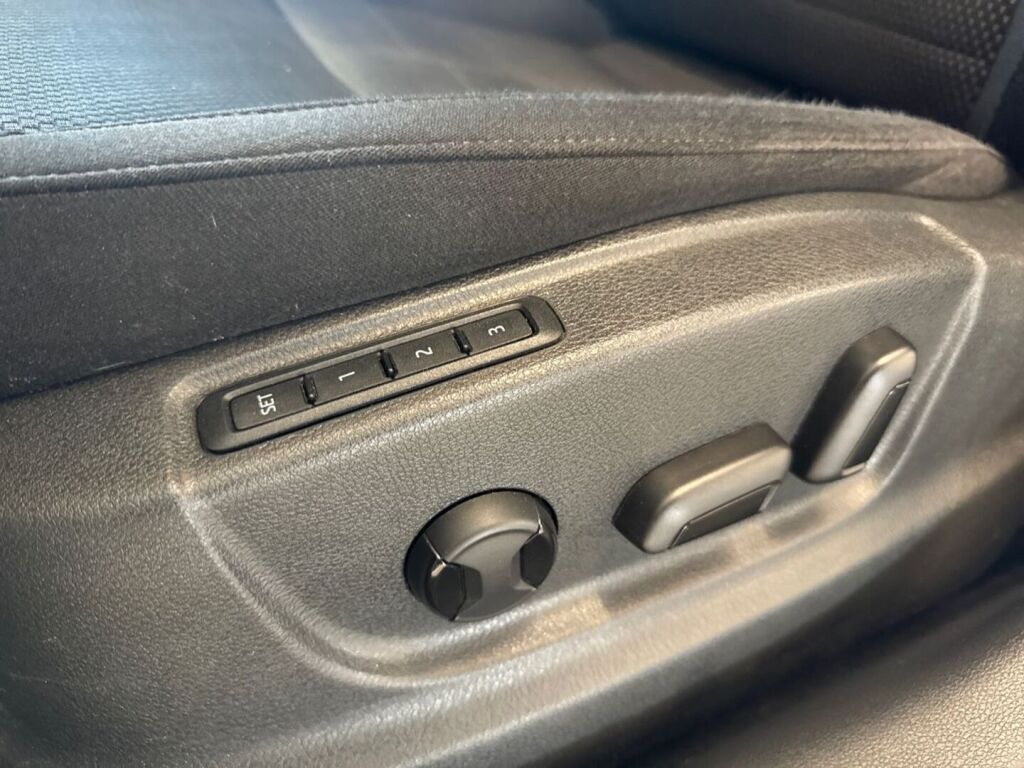 Skoda Octavia 2015 Metallinhohto Harmaa