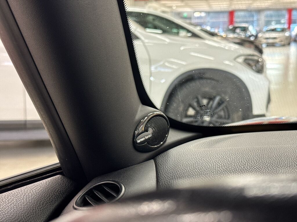 Mini Cooper 2011 Musta