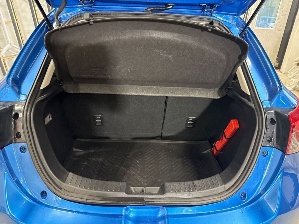 Mazda Mazda2 2017 Sininen