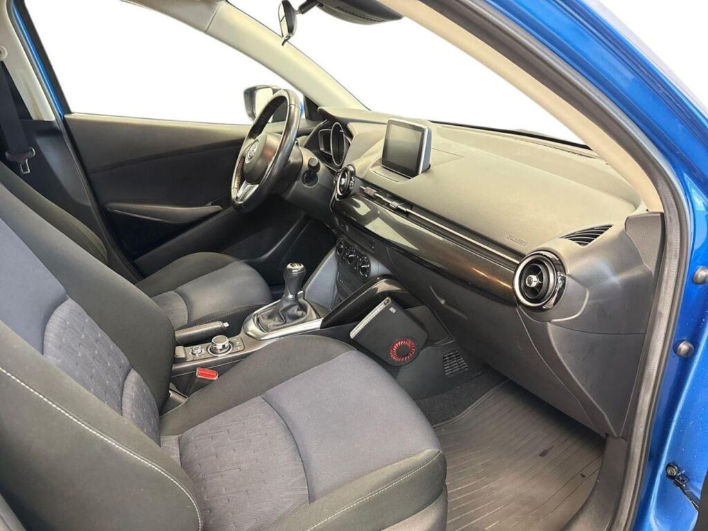 Mazda Mazda2 2017 Sininen