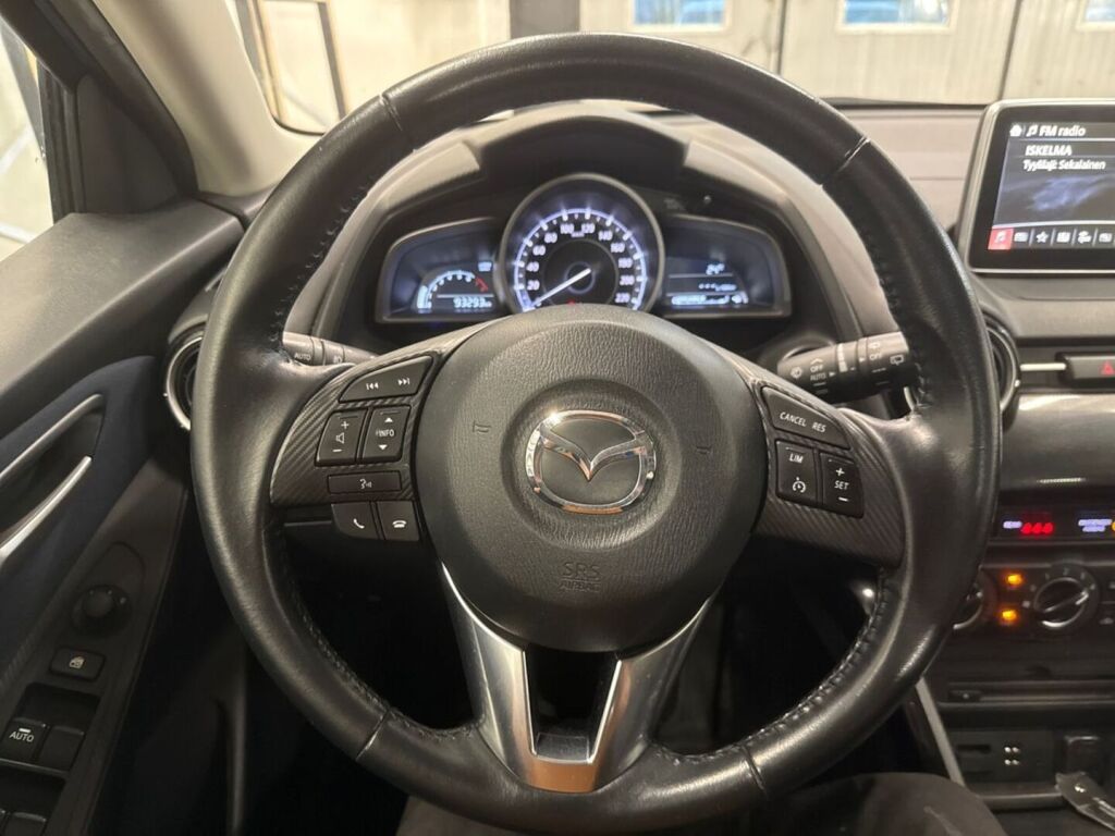 Mazda Mazda2 2017 Sininen