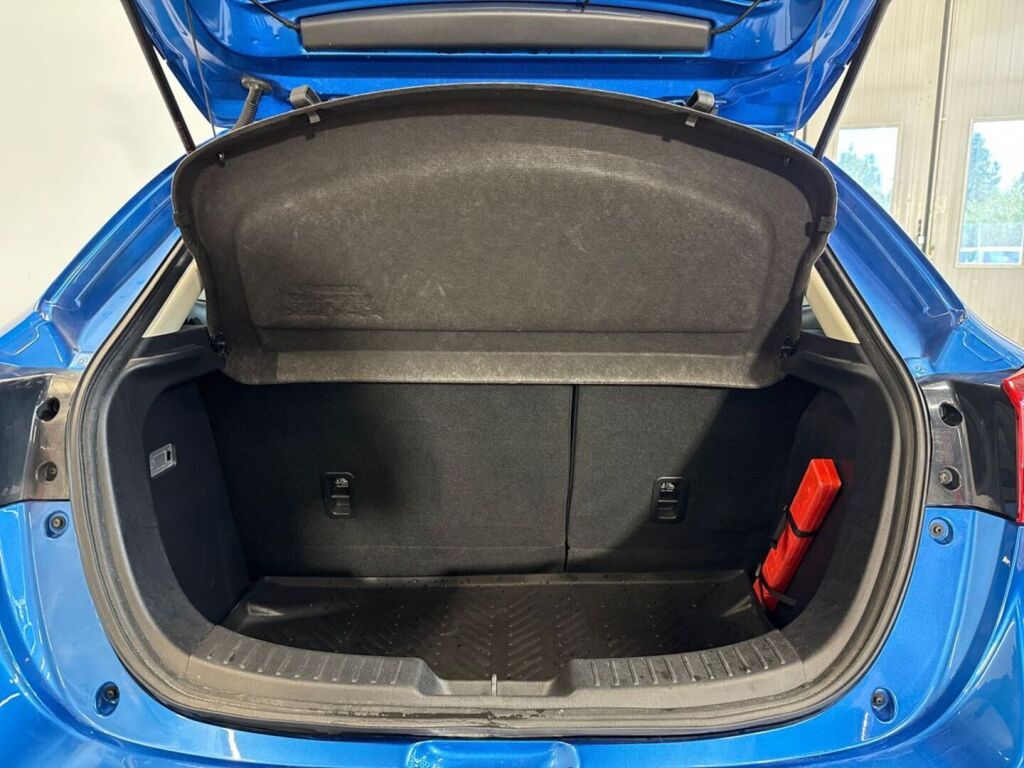 Mazda Mazda2 2017 Sininen