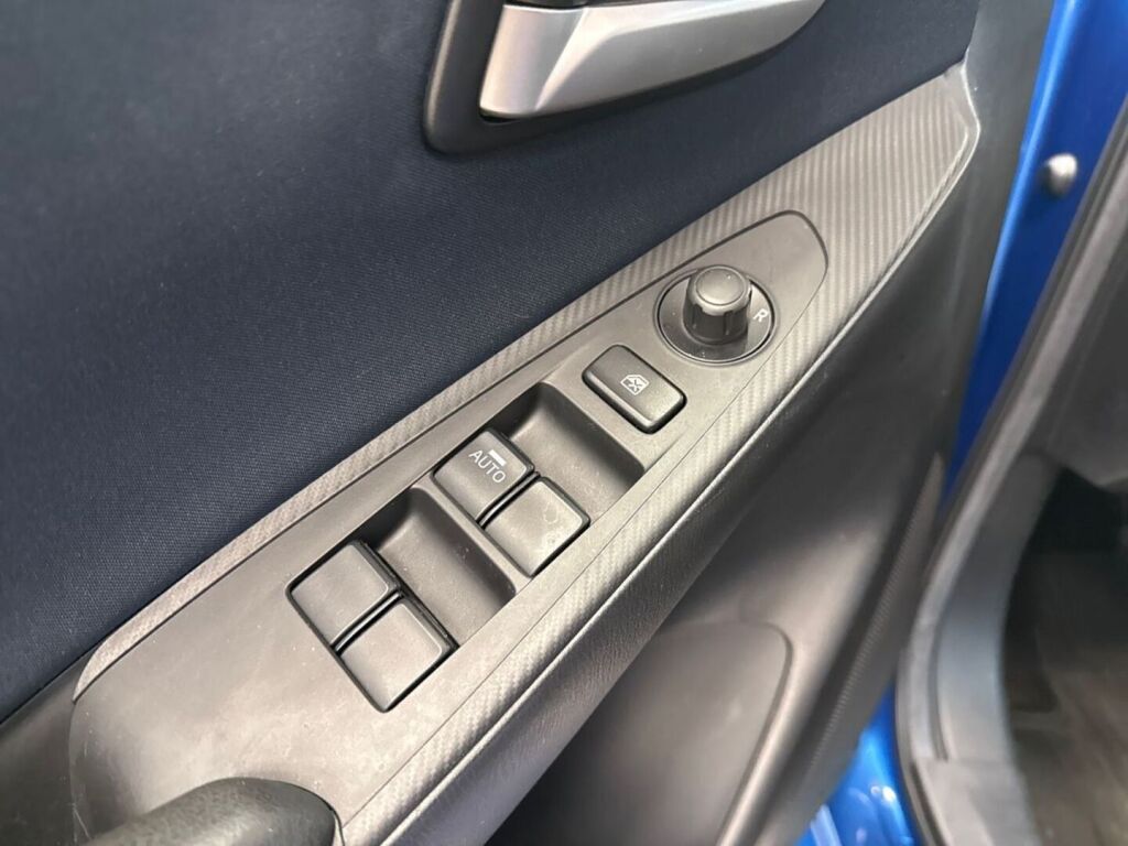 Mazda Mazda2 2017 Sininen