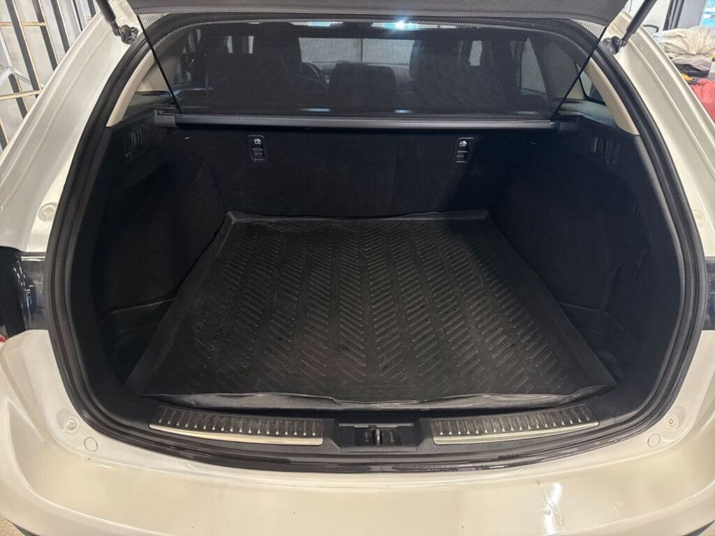 Mazda Mazda6 2015 Valkoinen