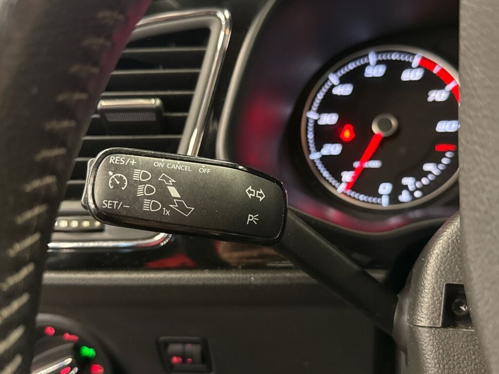 Seat Leon ST 2015 Harmaa