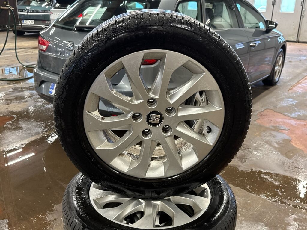 Seat Leon ST 2015 Harmaa