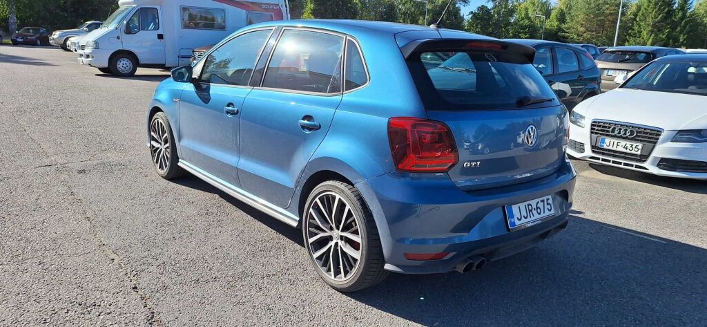 Volkswagen Polo 2015 Sininen