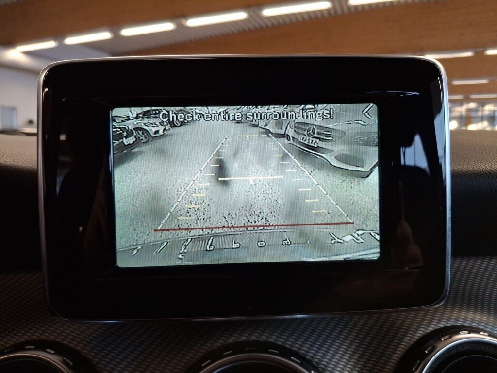 Mercedes-Benz GLA 2015 Sininen