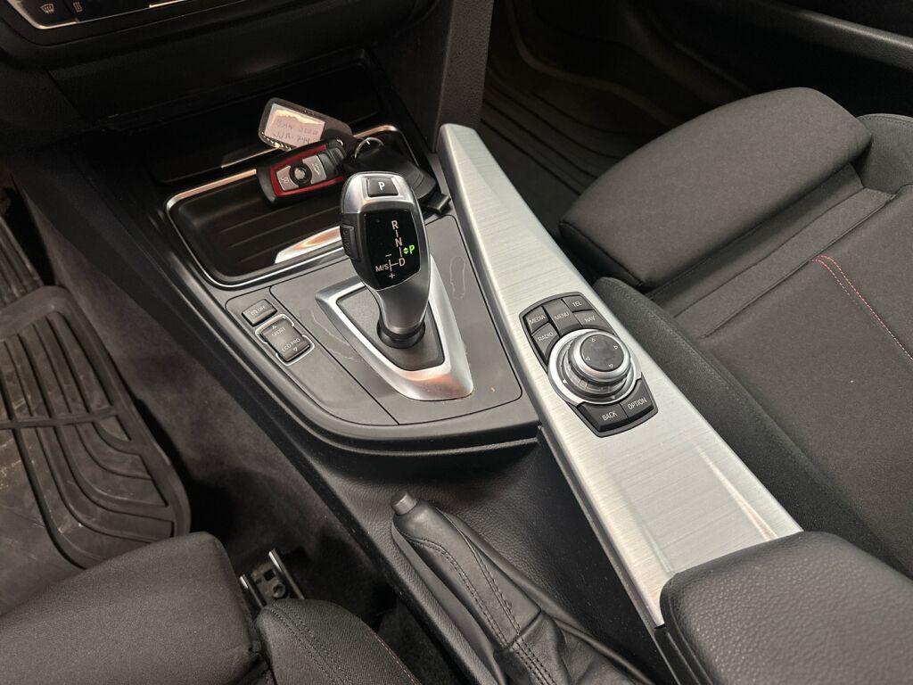 BMW 320 Gran Turismo 2015 Hopea
