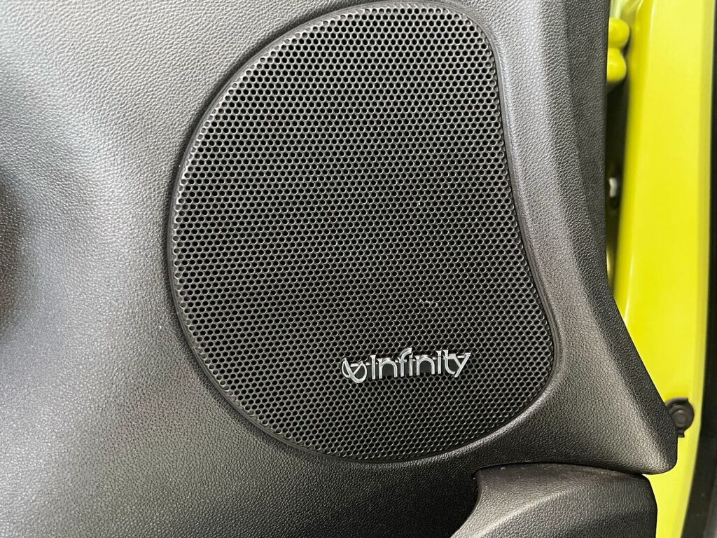 Opel Adam 2015 Vihreä