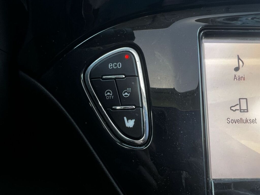 Opel Adam 2015 Vihreä