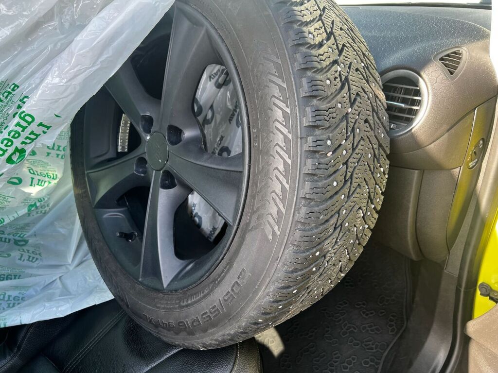 Opel Adam 2015 Vihreä